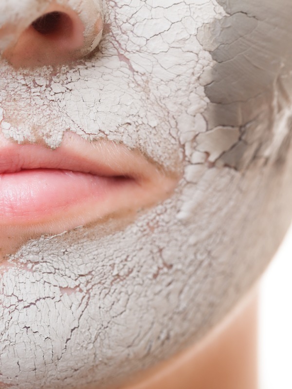 11 Reasons You Should Put Bentonite Clay On Your Face
