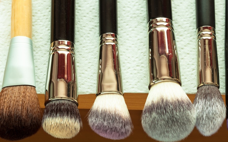 how to clean makeup brushes without brush cleaner