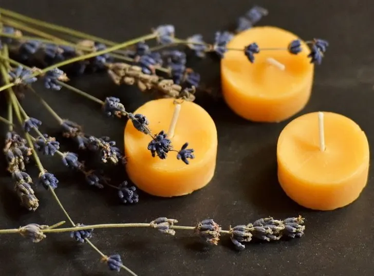 How Burning Beeswax Candles Can Benefit Your Mental Health – Mind Your  Beeswax